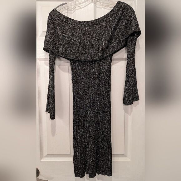 Keepsake The Label Metallic Knit bell sleeve off the shoulder Sheath Dress sz S - Picture 6 of 13